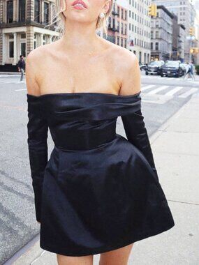 NWT Commense Off Shoulder Long Sleeve Overfold Mini Dress, Black, Medium